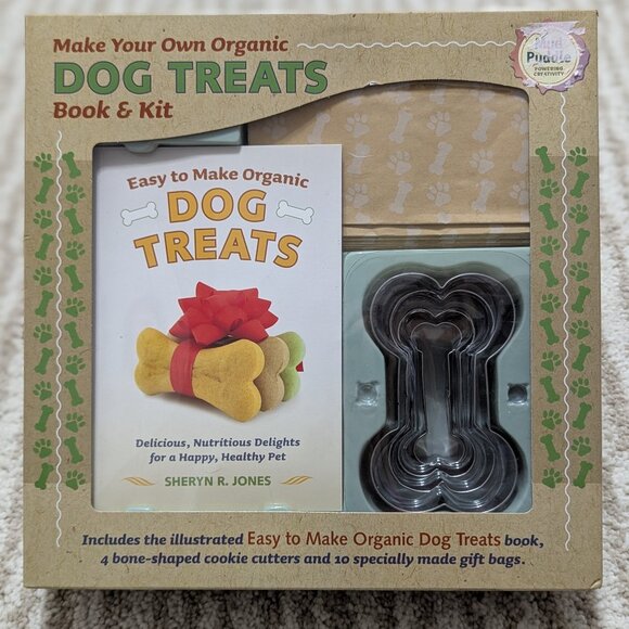 NEW in Box Mud Puddle DYI Make Your Own Organic Dog Treats Book Kit - gift set - Picture 1 of 6